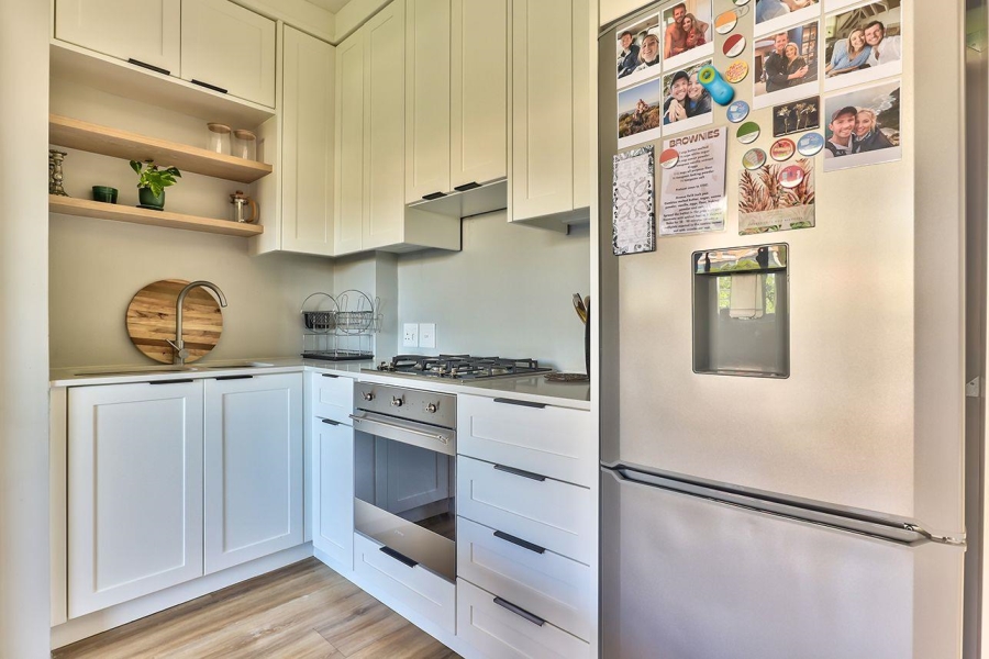 To Let 2 Bedroom Property for Rent in Zonnebloem Western Cape